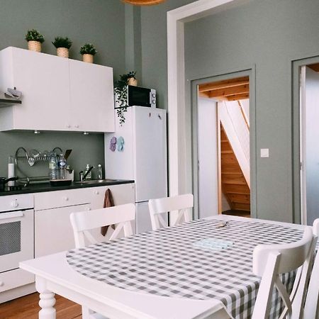 Charming Apartment With Terrace In Lille Exteriör bild